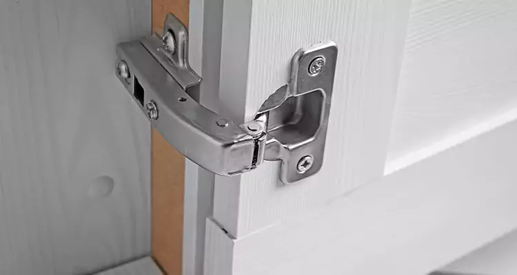 Shower Door Hinge Replacement in Lakeside, FL