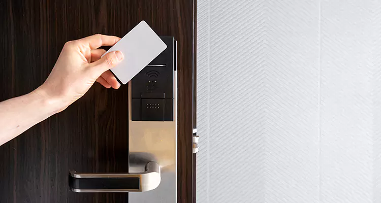 Why Choose Us for Hotel Keycard Lock Repair in Lakeside, FL?