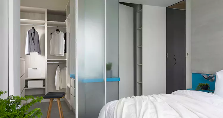 Closet Door Bi Fold Installation in Lakeside, FL